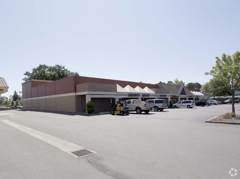 829 Jefferson Blvd, West Sacramento, CA for sale - Building Photo - Image 2 of 6