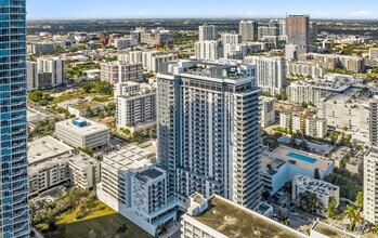 412 NW 22nd St, Miami, FL for lease Aerial- Image 1 of 4