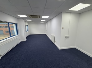 Hazel Rd, Southampton for sale Interior Photo- Image 1 of 2