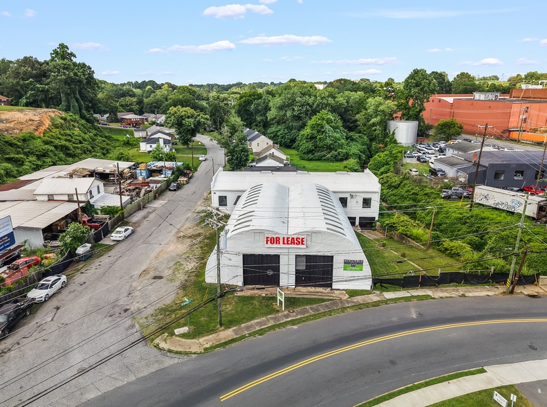 1004 Rundell St, Winston-Salem, NC for lease - Building Photo - Image 2 of 14