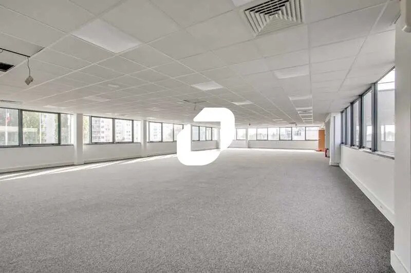 Office in Chilly-Mazarin for lease - Interior Photo - Image 3 of 14