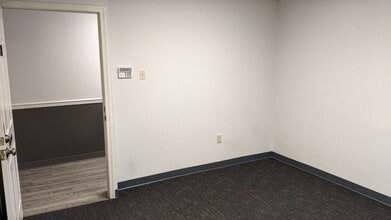 7310 Grove Rd, Frederick, MD for lease Interior Photo- Image 2 of 7