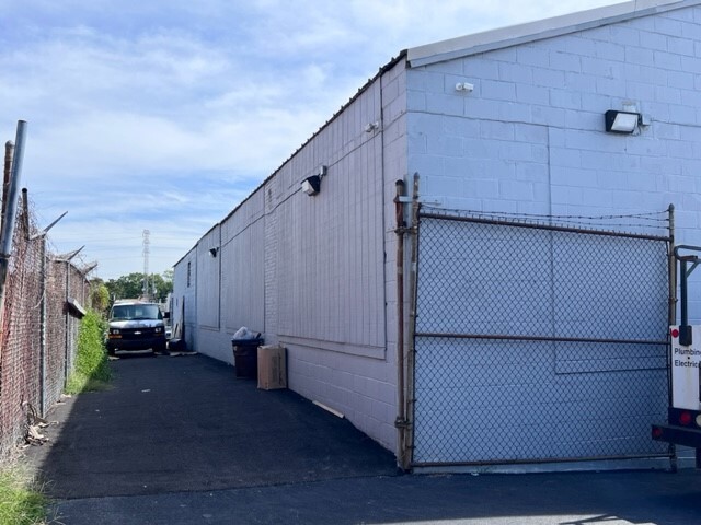 200 N Ford Ave, Wilmington, DE for lease - Building Photo - Image 3 of 14