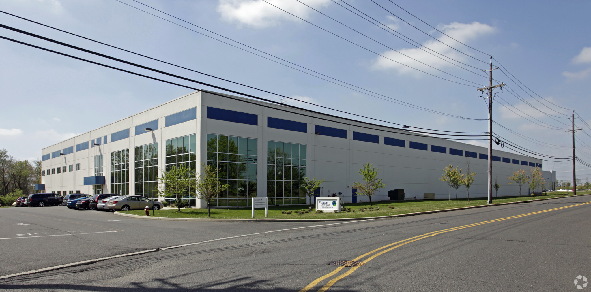 600 Apgar Dr, Somerset, NJ for lease Building Photo- Image 1 of 4