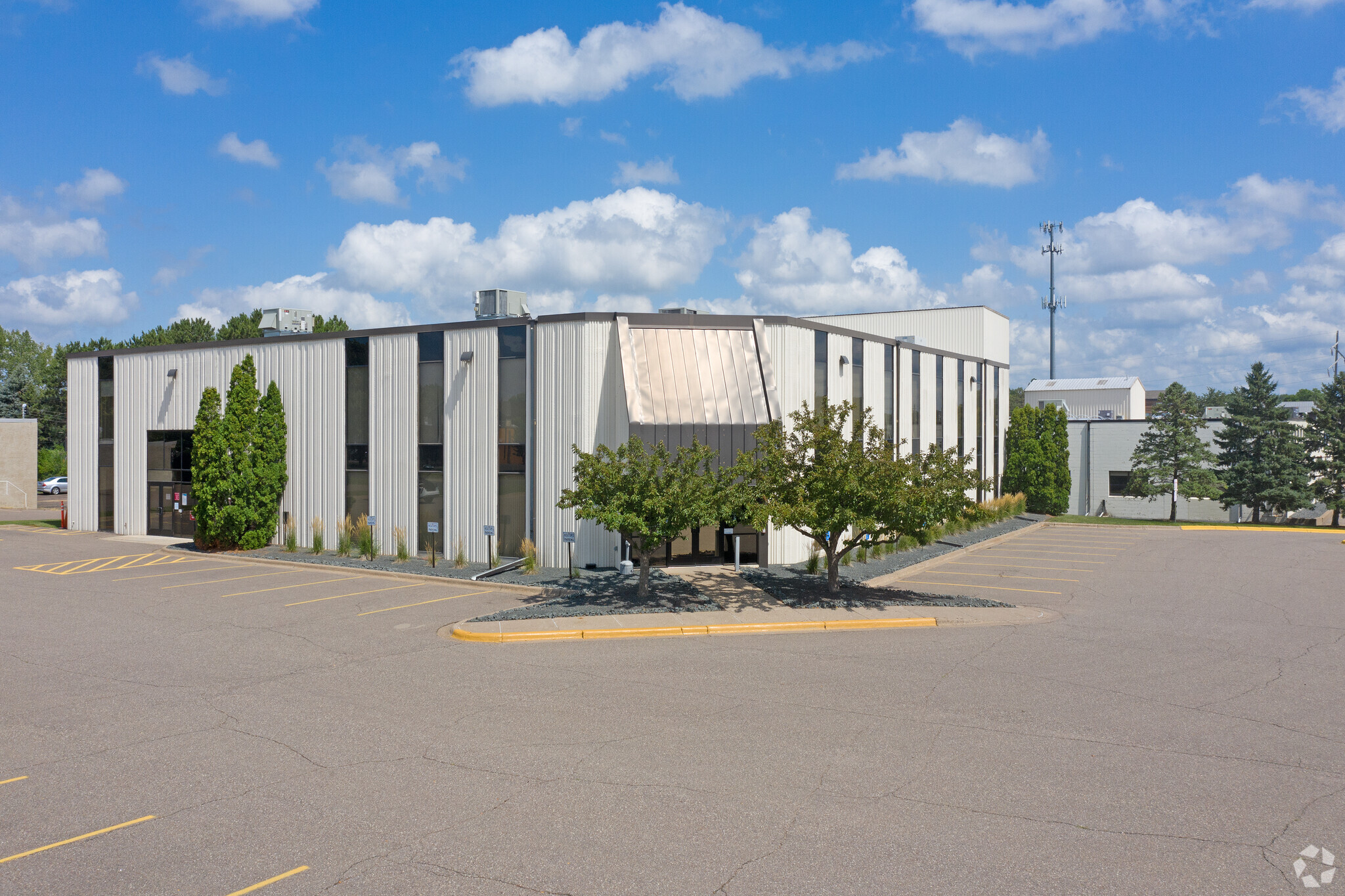 899 W Highway 96, Shoreview, MN for lease Primary Photo- Image 1 of 17