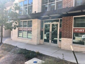 100 E Main St, Lewisville, TX for lease Interior Photo- Image 2 of 6