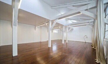 39 Rue Faidherbe, Paris for lease Interior Photo- Image 1 of 8