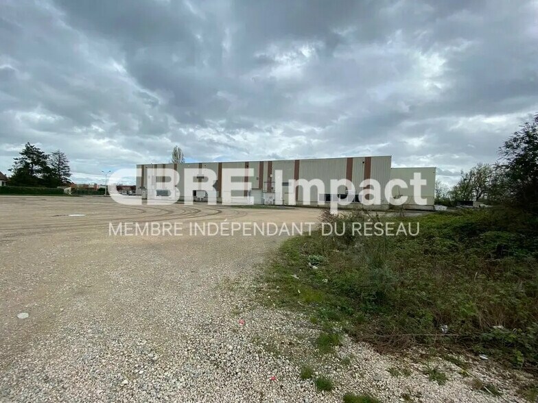 Flex in Genlis for sale - Building Photo - Image 2 of 12