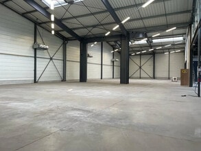 Flex in Cormeilles-en-Parisis for lease Building Photo- Image 2 of 12