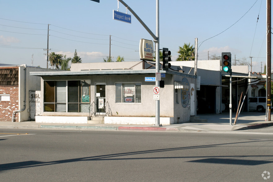 4445 E Anaheim St, Long Beach, CA for sale - Primary Photo - Image 1 of 4