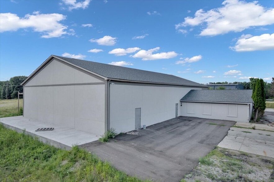 1500 McMillan Rd, Owosso, MI for sale - Building Photo - Image 2 of 7