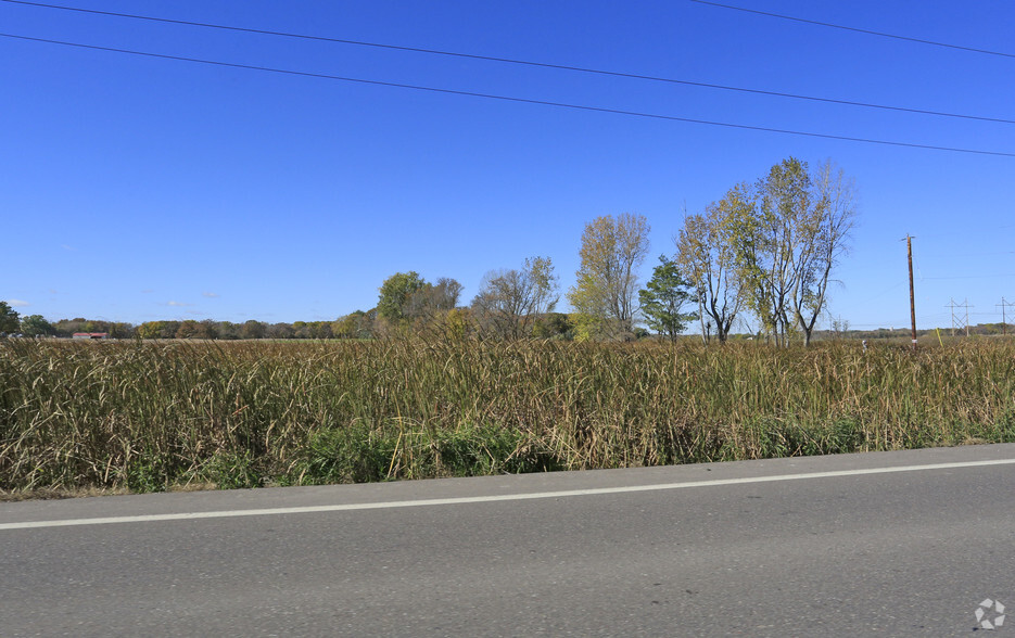 10585 CR 101 Ln, Maple Grove, MN for sale - Primary Photo - Image 1 of 1