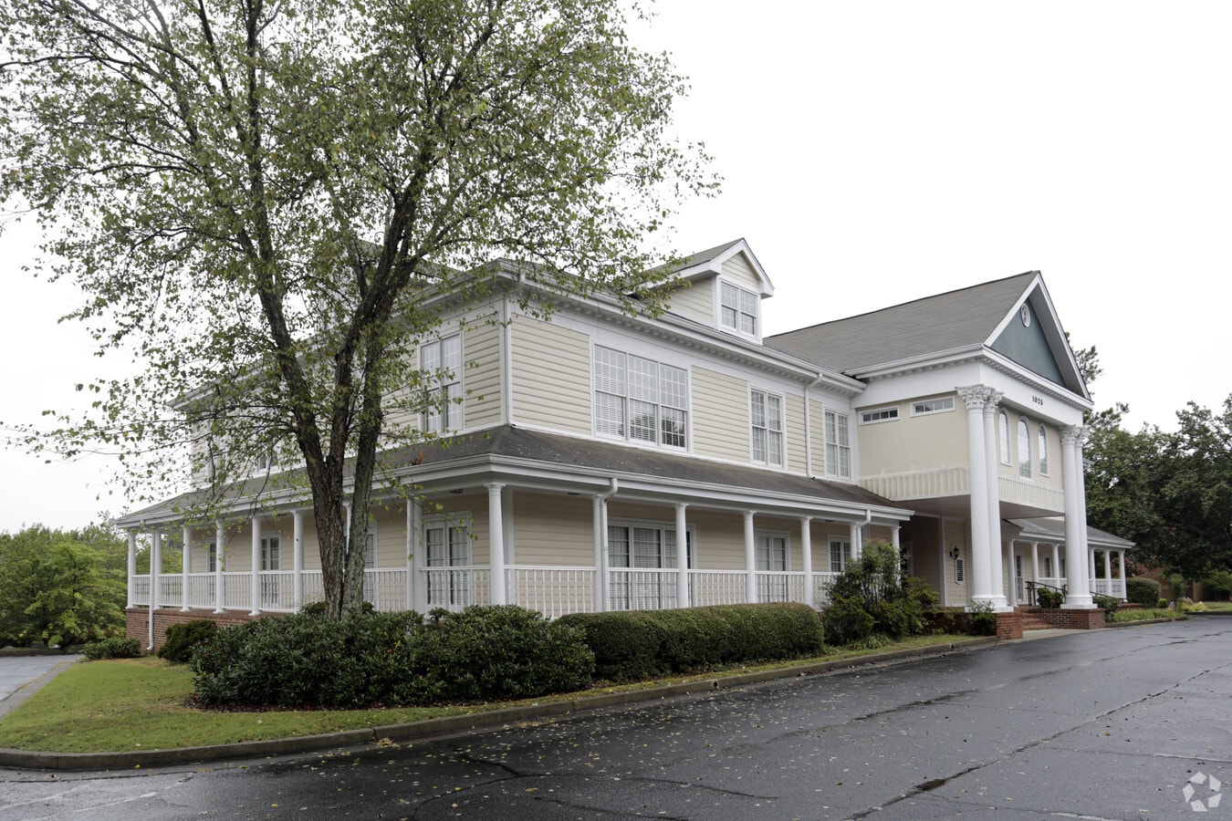 1025 Old Roswell Rd, Roswell, GA 30076