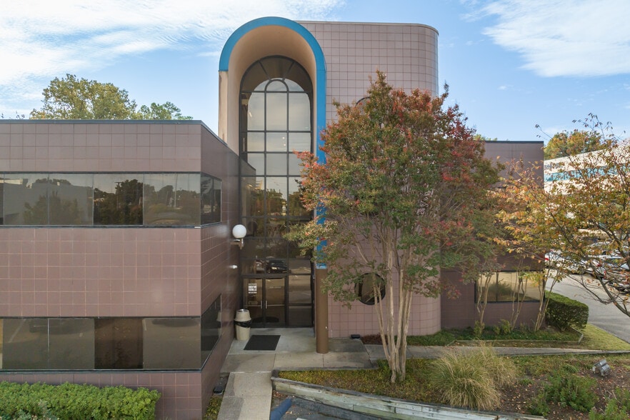 Medical/Office Suites | East Memphis Office - Life Science