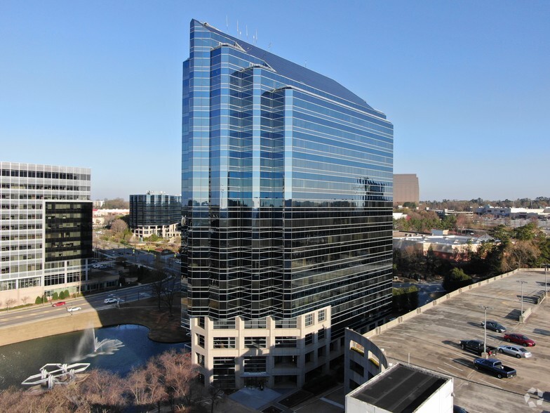 7000 Central Pky NE, Atlanta, GA for lease - Building Photo - Image 2 of 9