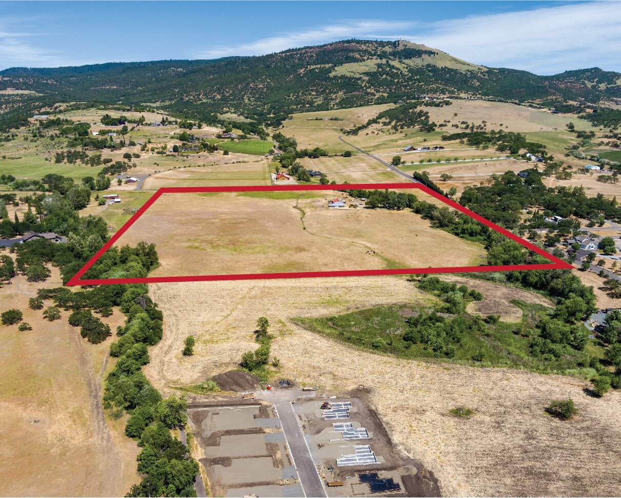 4365 Coal Mine Rd, Medford, OR for sale Primary Photo- Image 1 of 1