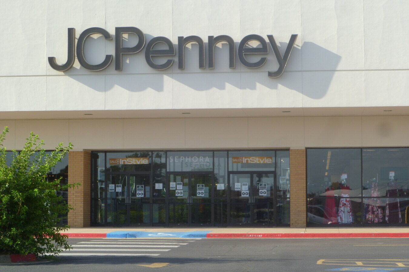 200 SW C Ave, Lawton, OK 73501 Central Plaza Lawton