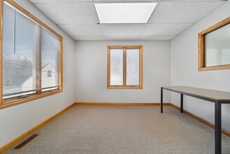 91 Plaistow Rd, Plaistow, NH for lease Building Photo- Image 1 of 9