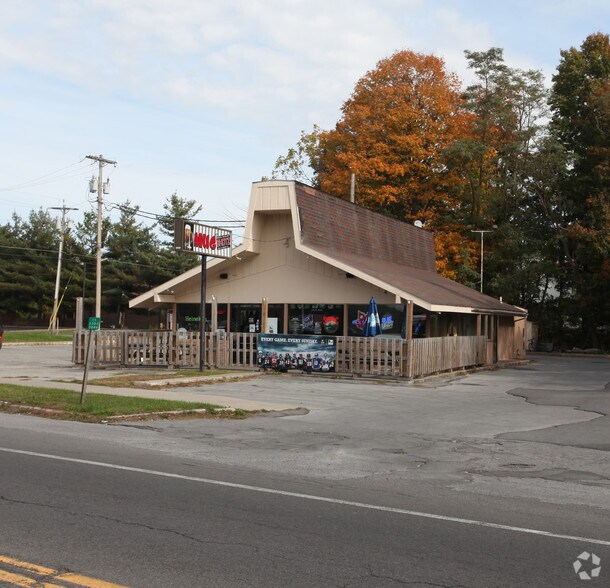 608 N Main St, North Syracuse, NY for sale - Primary Photo - Image 1 of 1