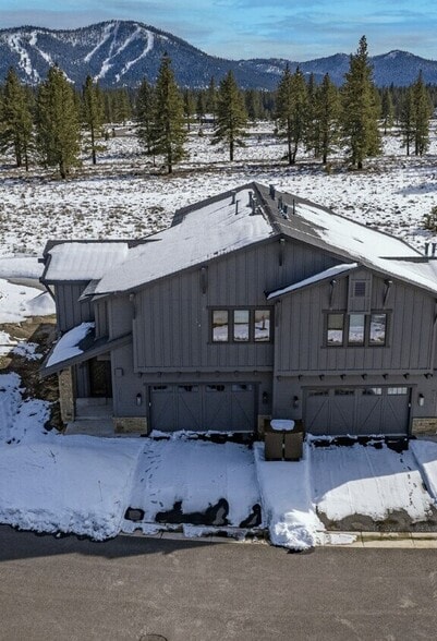 10298-10396 Badger Ln, Truckee, CA for sale - Primary Photo - Image 1 of 3