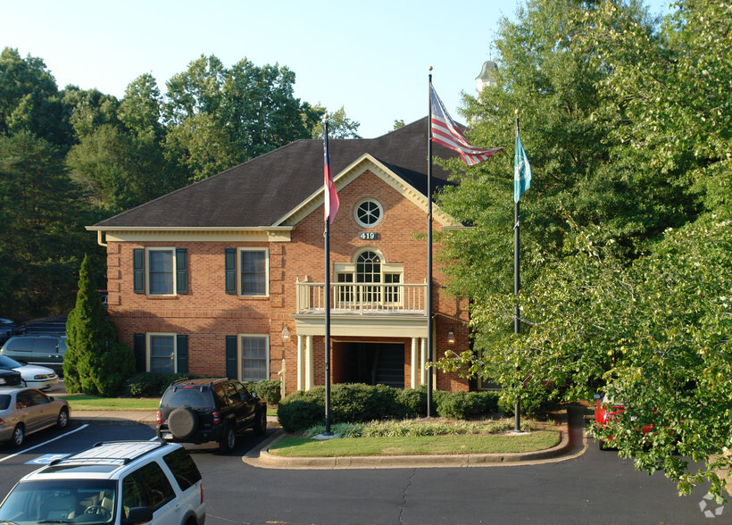 419 E Crossville Rd, Roswell, GA for lease - Building Photo - Image 2 of 9