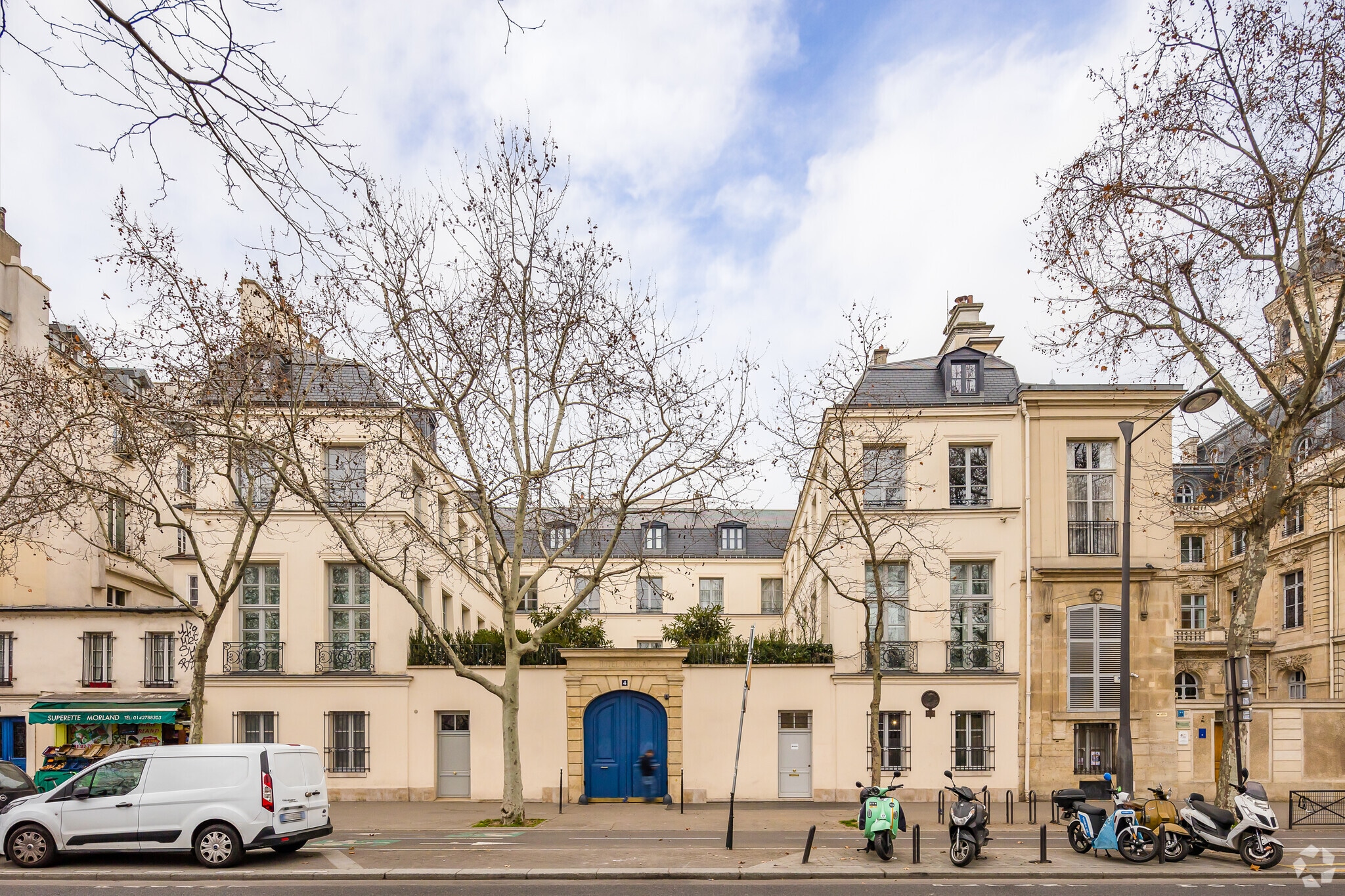 4 Quai Des Célestins, Paris for lease Primary Photo- Image 1 of 4