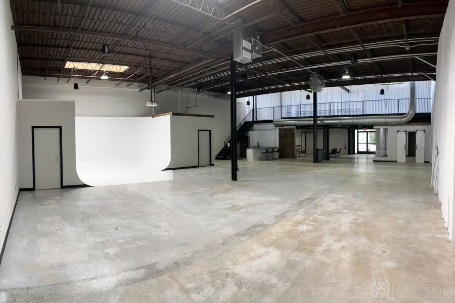 1429 Fairmont Ave NW, Atlanta, GA for lease Interior Photo- Image 1 of 4