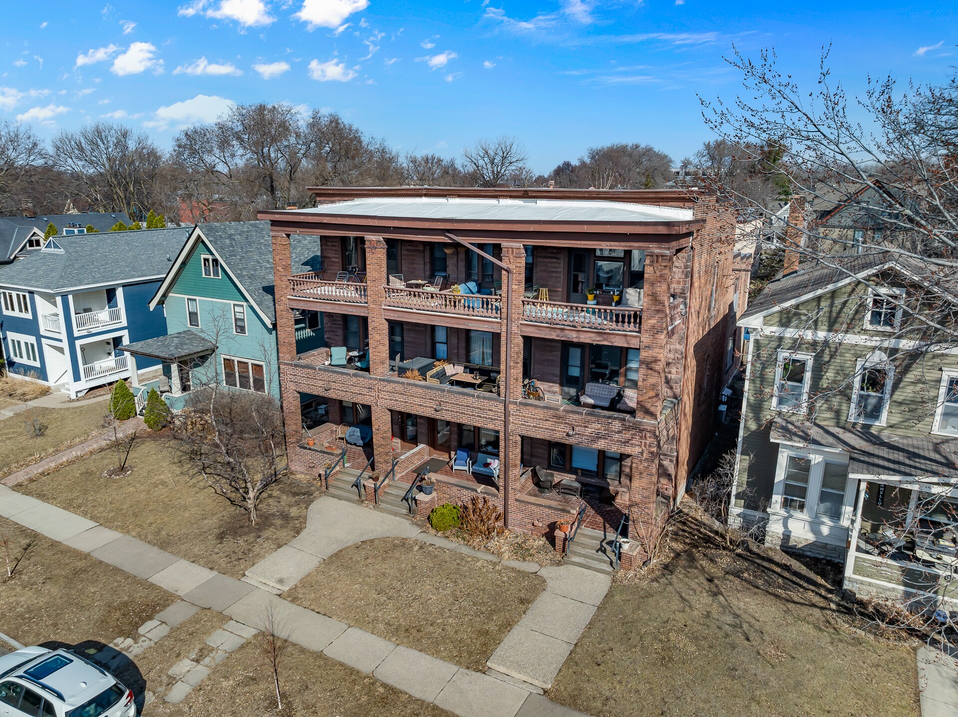 583 Holly Ave, Saint Paul, MN for sale Building Photo- Image 1 of 44