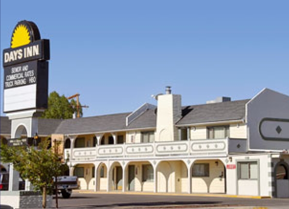 909 W Main St, Riverton, WY for sale - Primary Photo - Image 1 of 1