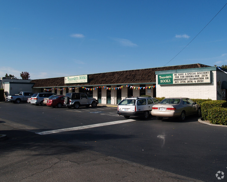 3457 McHenry Ave, Modesto, CA for lease - Primary Photo - Image 1 of 22