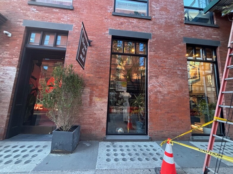 374 Broome St, New York, NY for lease - Building Photo - Image 1 of 9