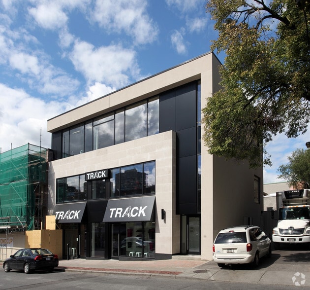 326 Lonsdale Rd, Toronto, ON for lease - Primary Photo - Image 1 of 2