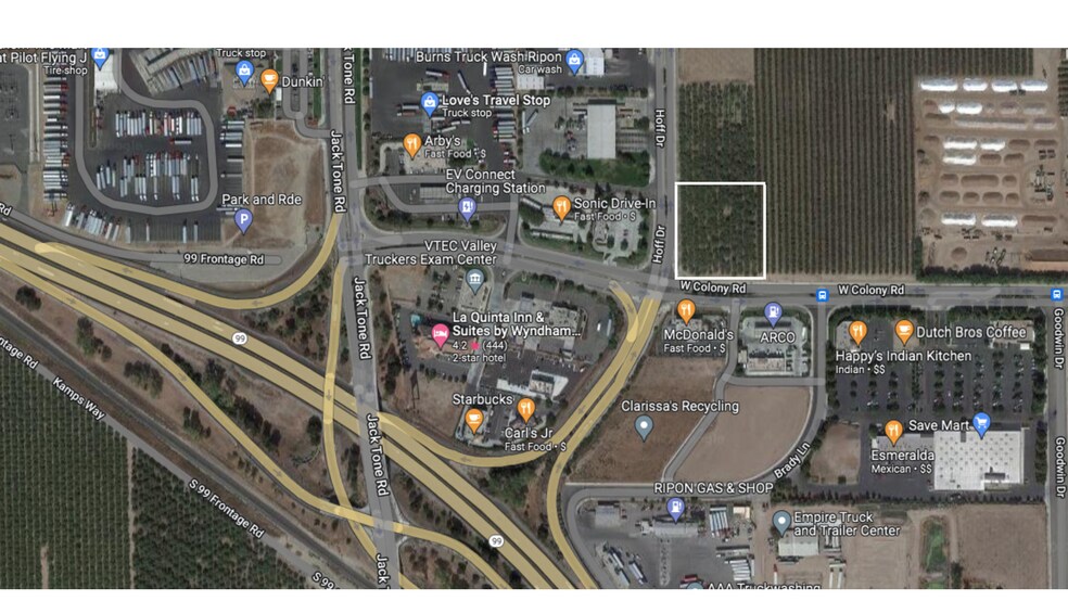 Hoff Dr, Ripon, CA 95366