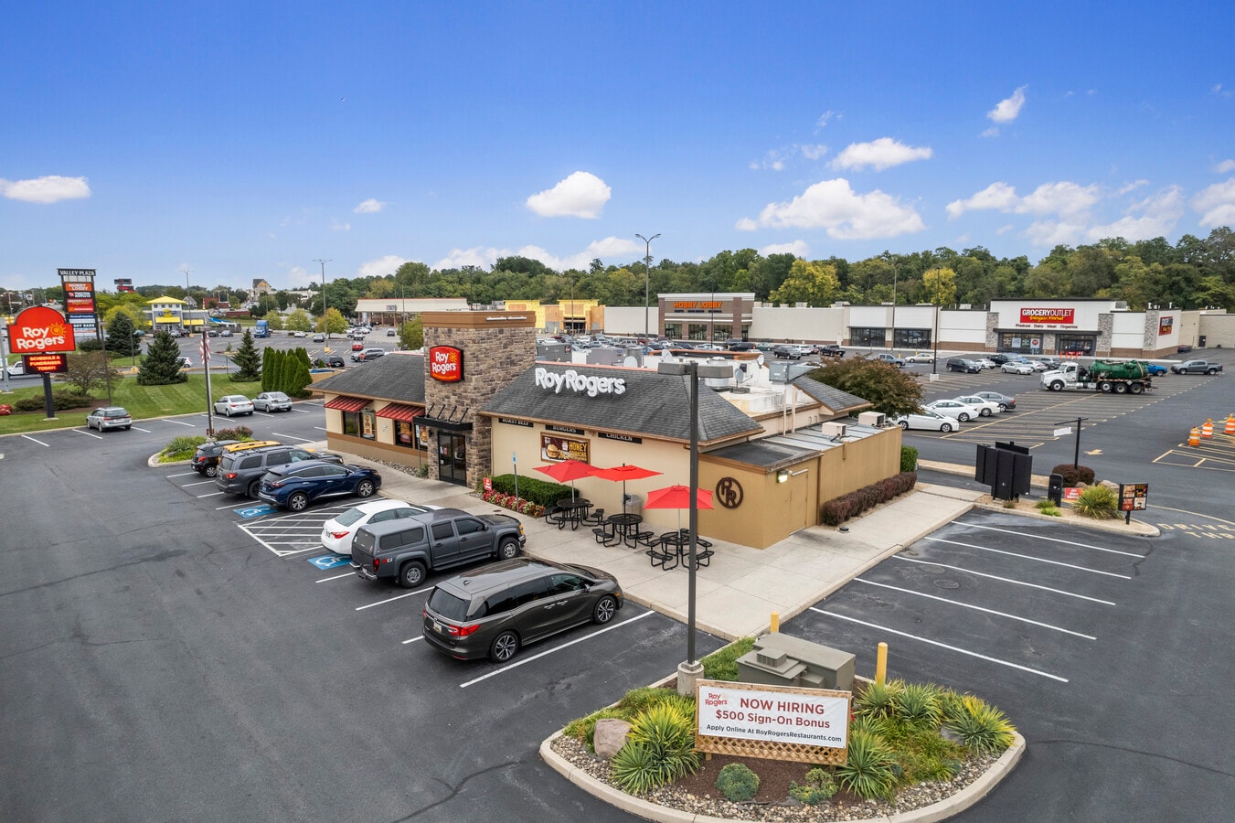 17011729 Massey Blvd, Hagerstown, MD 21740 Valley Plaza Shopping