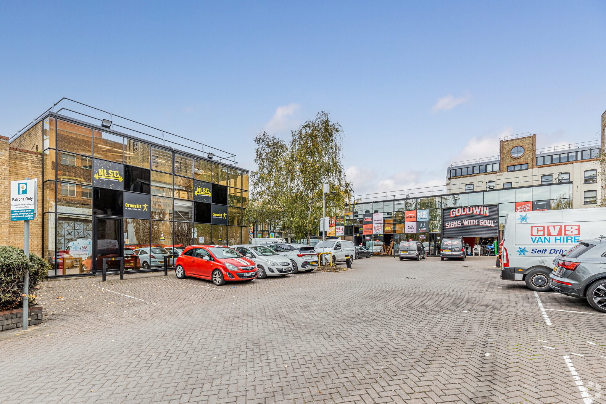 Clarendon Rd, London for sale Primary Photo- Image 1 of 1