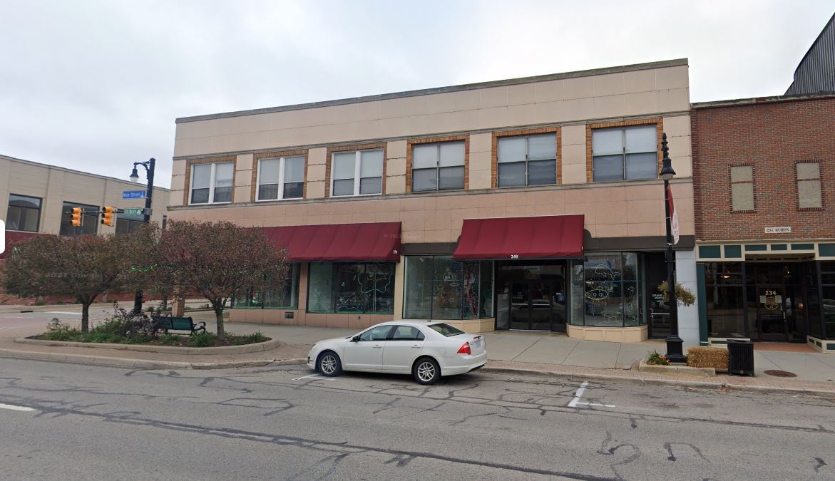 240 Huron Ave, Port Huron, MI for sale Primary Photo- Image 1 of 1
