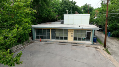 404 W 30th St, Austin, TX for lease Building Photo- Image 1 of 1