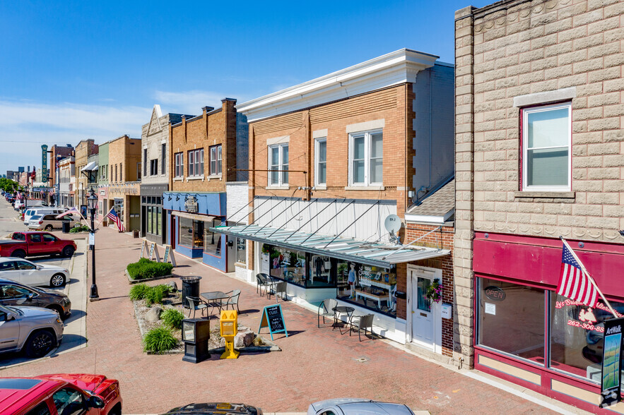 119 S Main St, West Bend, WI for sale - Primary Photo - Image 1 of 1