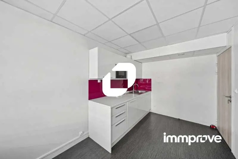 235 Cours Lafayette, Lyon for lease - Building Photo - Image 3 of 13