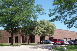 More details for 3170-3190 MacArthur Blvd, Northbrook, IL - Industrial for Lease