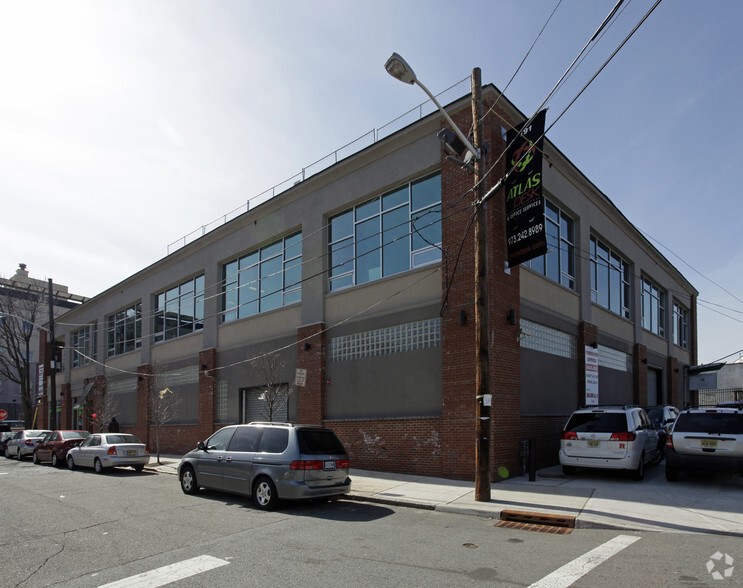 191 Central Ave, Newark, NJ for lease - Building Photo - Image 3 of 7