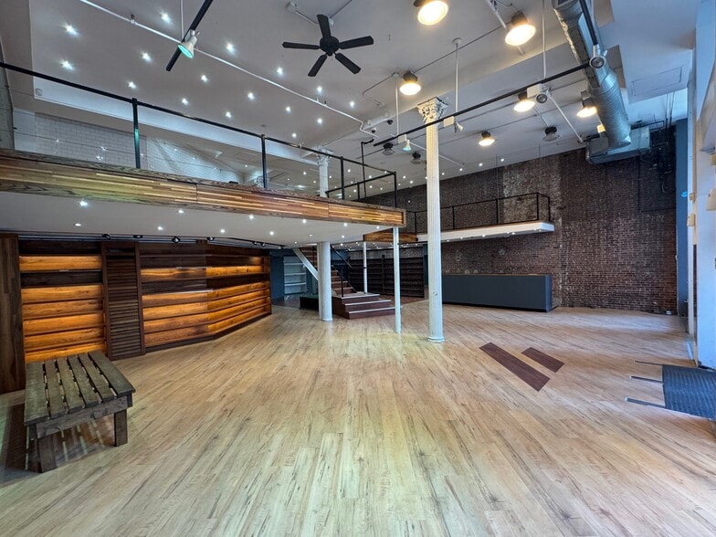 659 Broadway, New York, NY for sale - Building Photo - Image 3 of 8