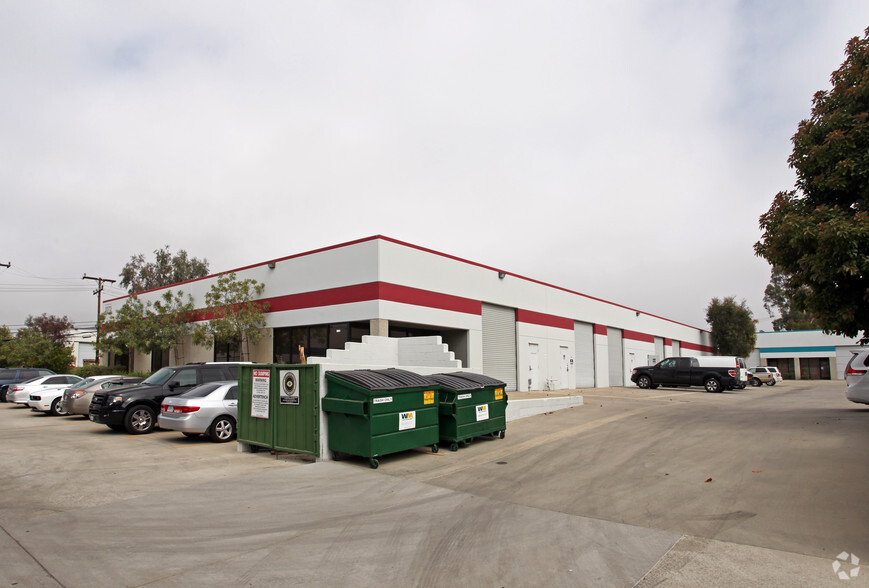 2373 Teller Rd, Newbury Park, CA for lease - Primary Photo - Image 1 of 3