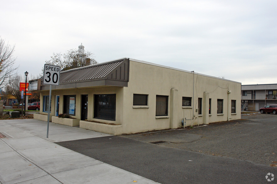 215-223 E Powell Blvd, Gresham, OR for sale - Primary Photo - Image 1 of 1