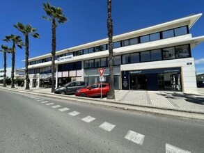Retail in Puget-sur-Argens for lease Building Photo- Image 1 of 7