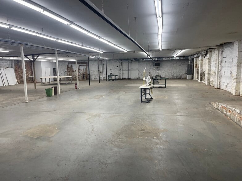 117 First Ave, Thomson, GA for lease - Interior Photo - Image 3 of 22