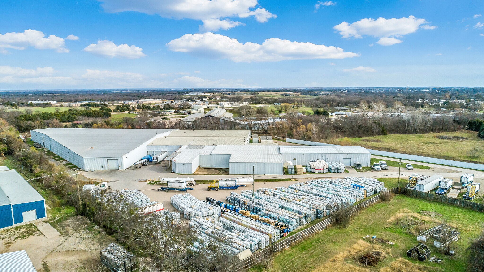 2708 NE Main St, Ennis, TX for sale Building Photo- Image 1 of 1