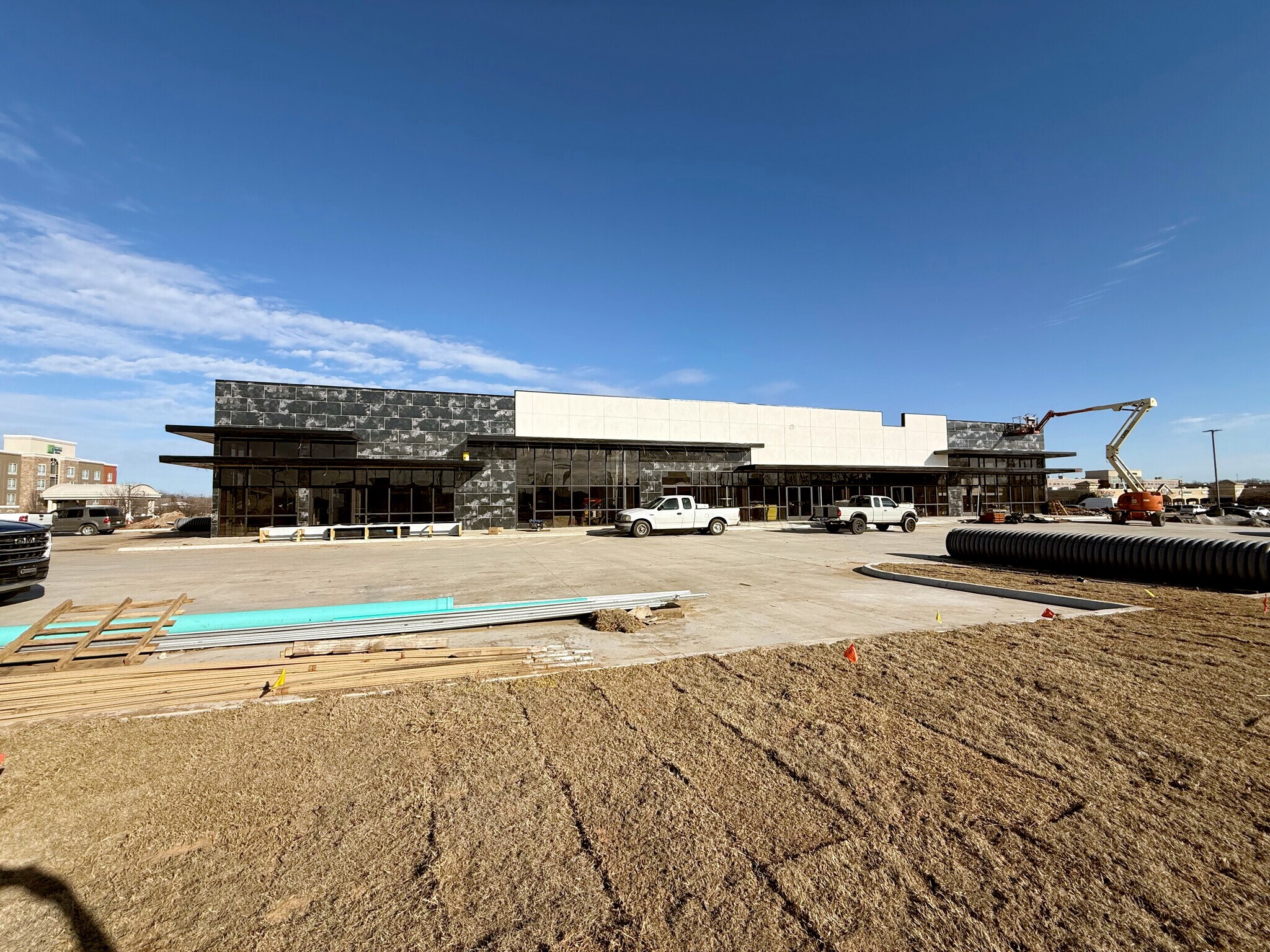 S 82nd E Ave, Tulsa, OK for lease Building Photo- Image 1 of 7