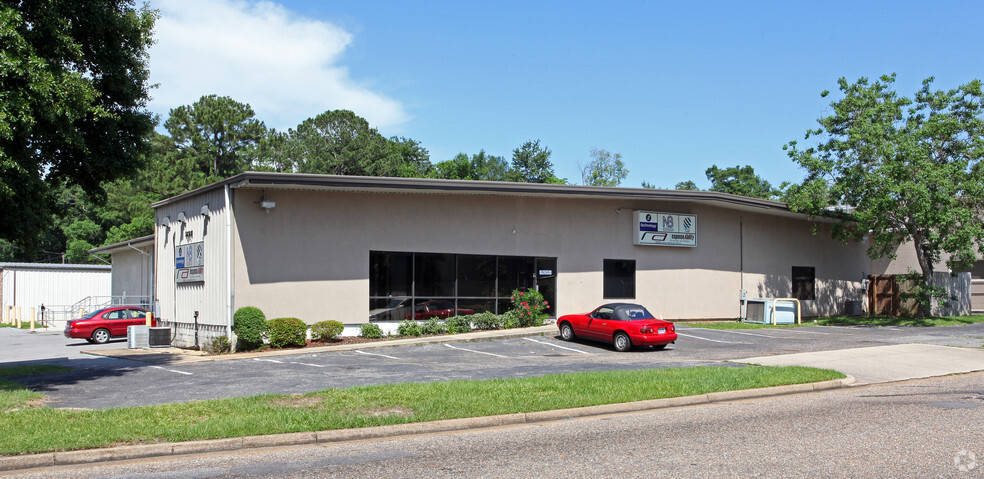 3229 International Dr, Mobile, AL for lease - Primary Photo - Image 1 of 2