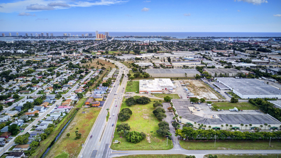 Blue Heron Blvd, Riviera Beach, FL for sale - Aerial - Image 2 of 14